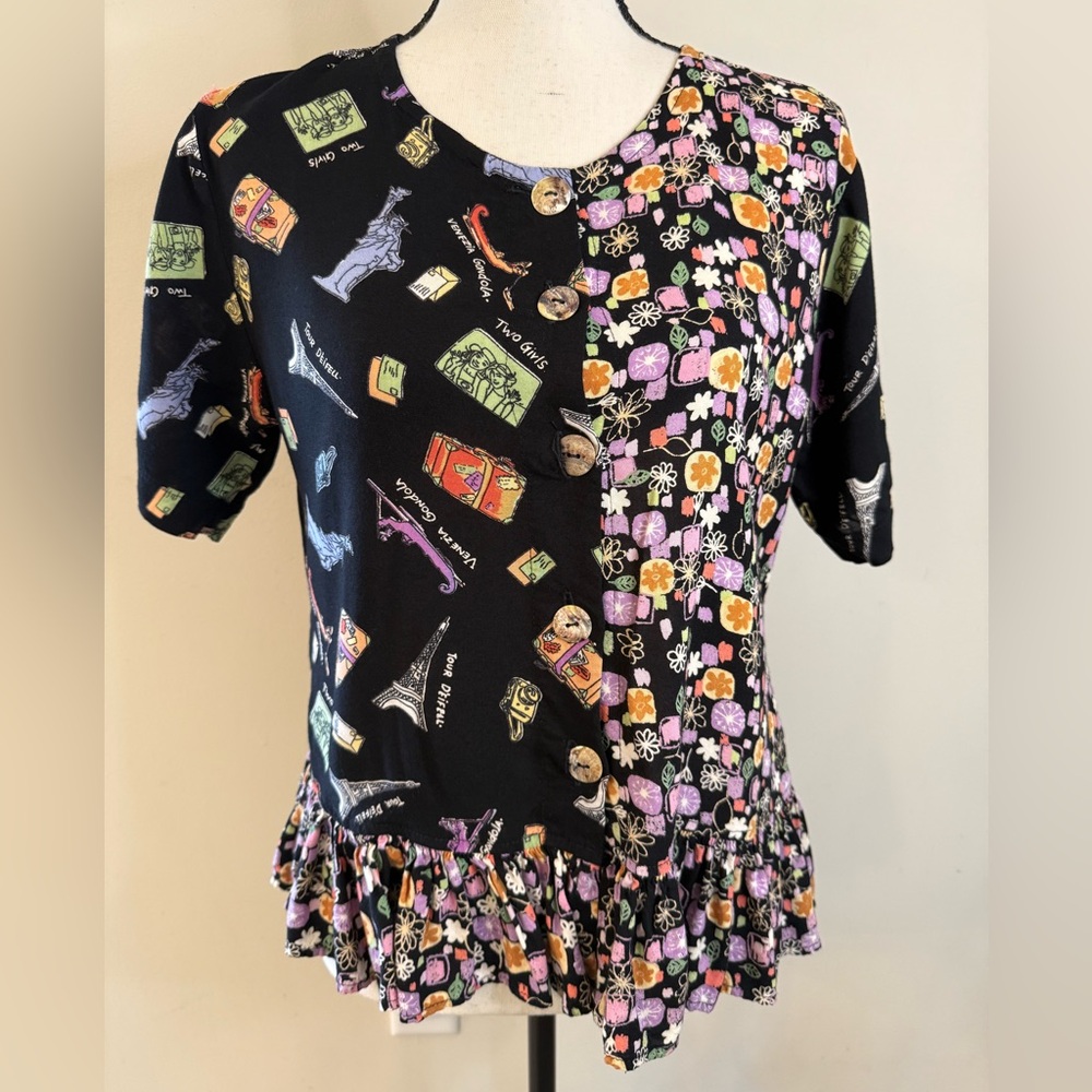 Nicole Marie multicolored novelty print short sleeve ruffled top SZ S/M